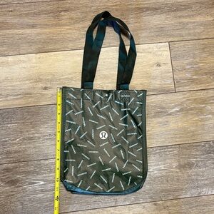 🌟Brand New lululemon athletica Green Tote Bag🌟